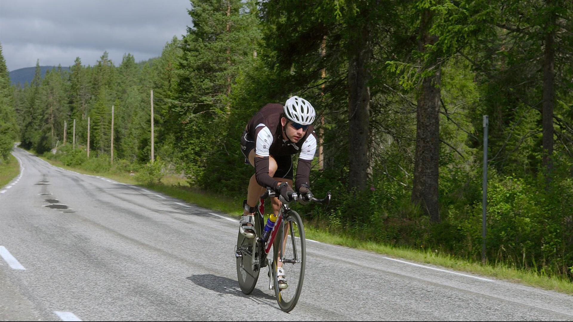 斯洛文尼亚女篮在欧洲锦标赛中勇夺冠亚军,表现出色